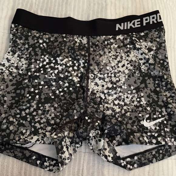 Nike Pants - Nike Pro Spandex